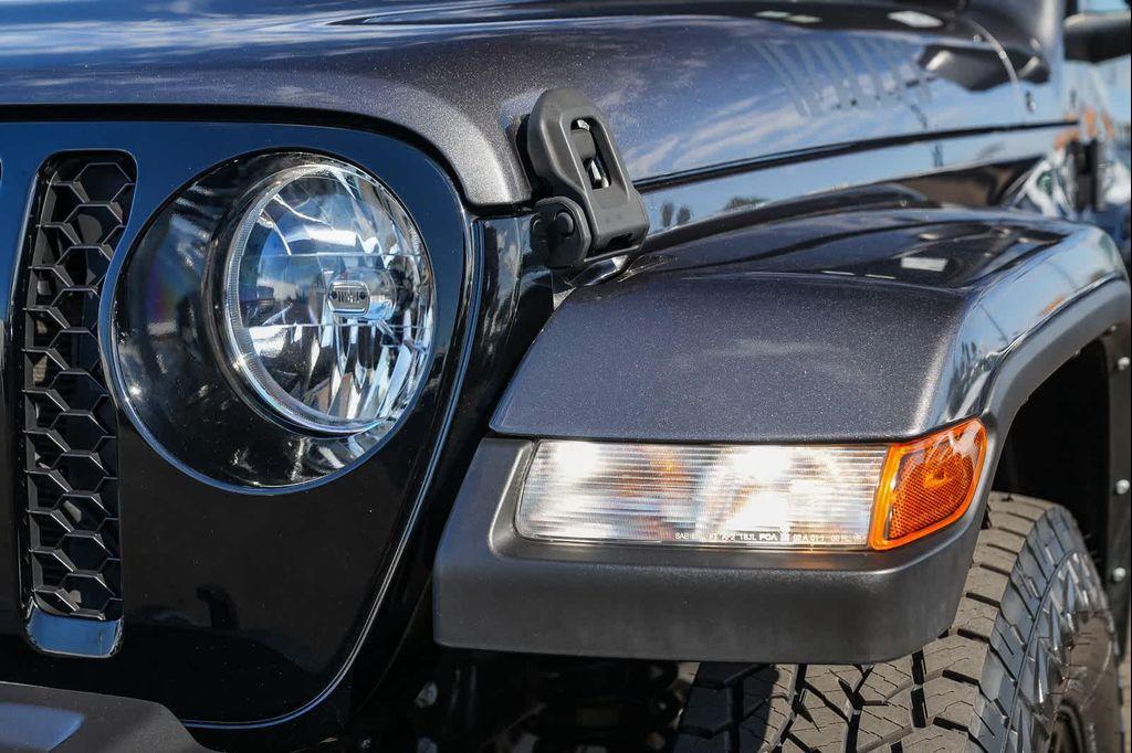 used 2023 Jeep Gladiator car, priced at $34,179