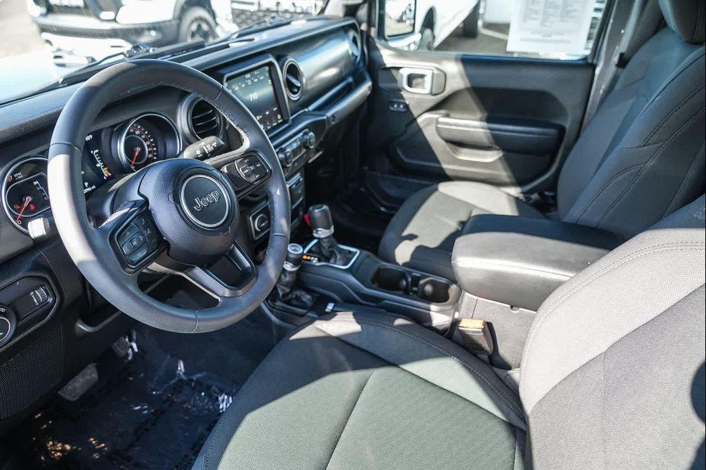 used 2023 Jeep Gladiator car, priced at $34,179