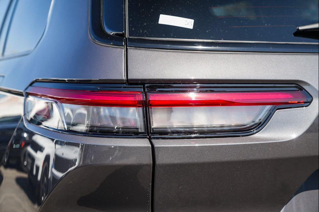 new 2025 Jeep Grand Cherokee L car, priced at $39,625