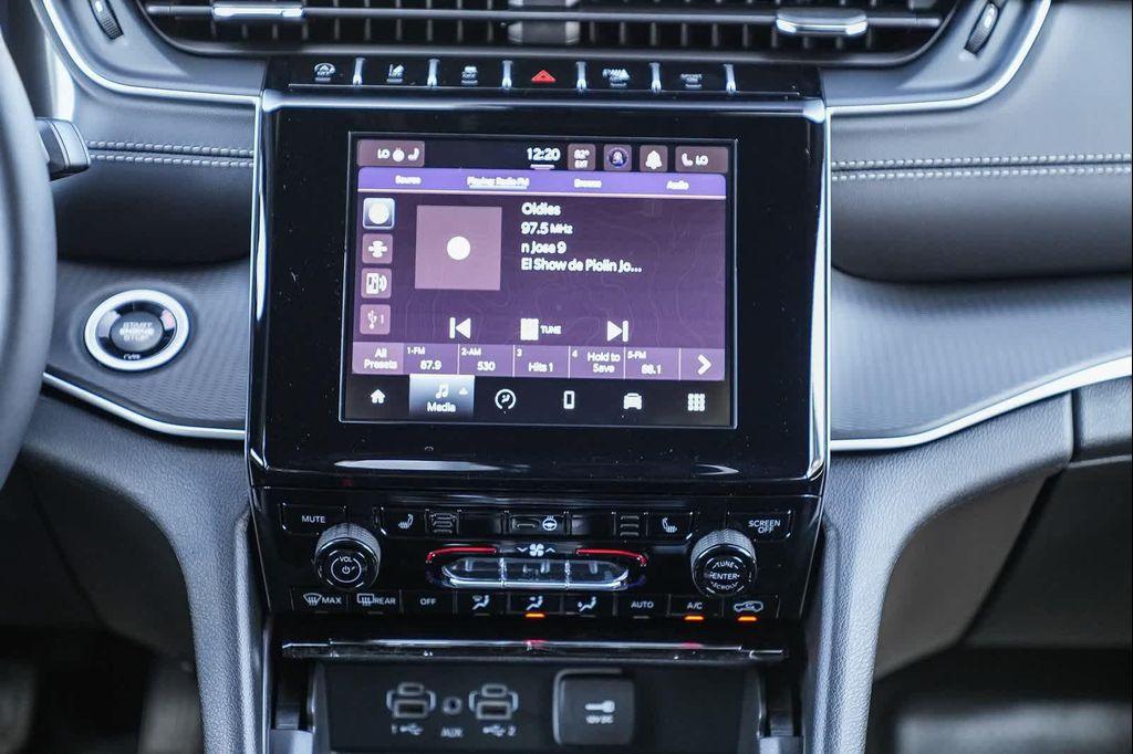 new 2025 Jeep Grand Cherokee L car, priced at $39,625