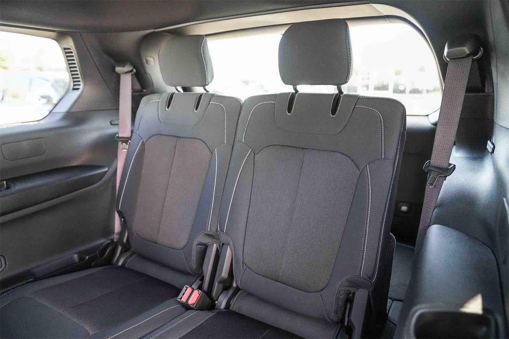 new 2025 Jeep Grand Cherokee L car, priced at $32,700
