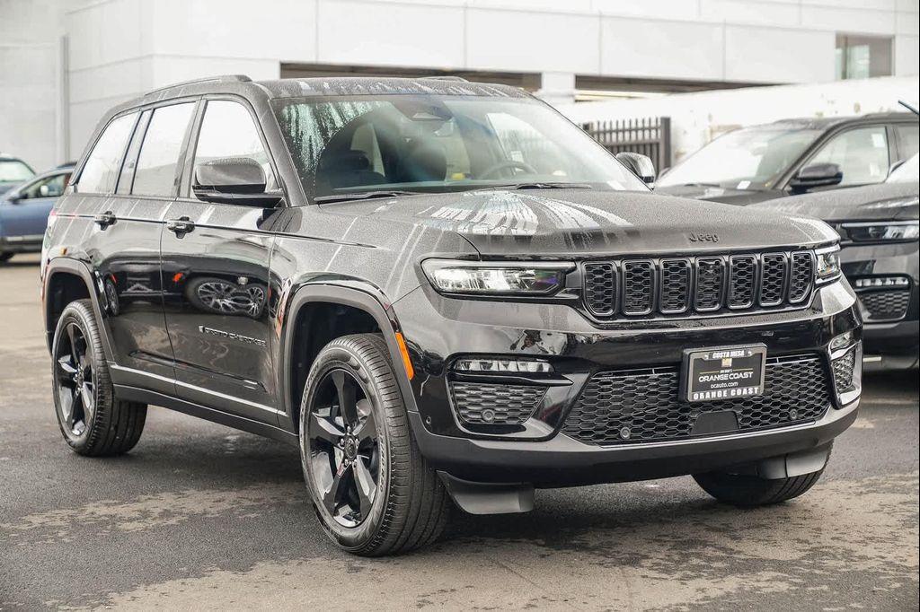 new 2025 Jeep Grand Cherokee car, priced at $47,410