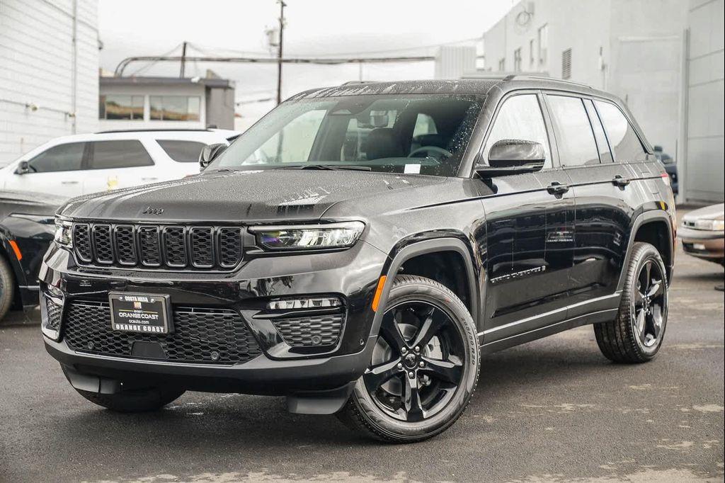 new 2025 Jeep Grand Cherokee car, priced at $47,410