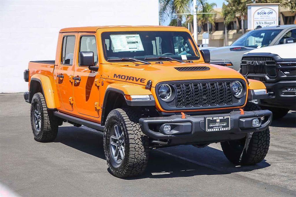 new 2025 Jeep Gladiator car, priced at $47,695