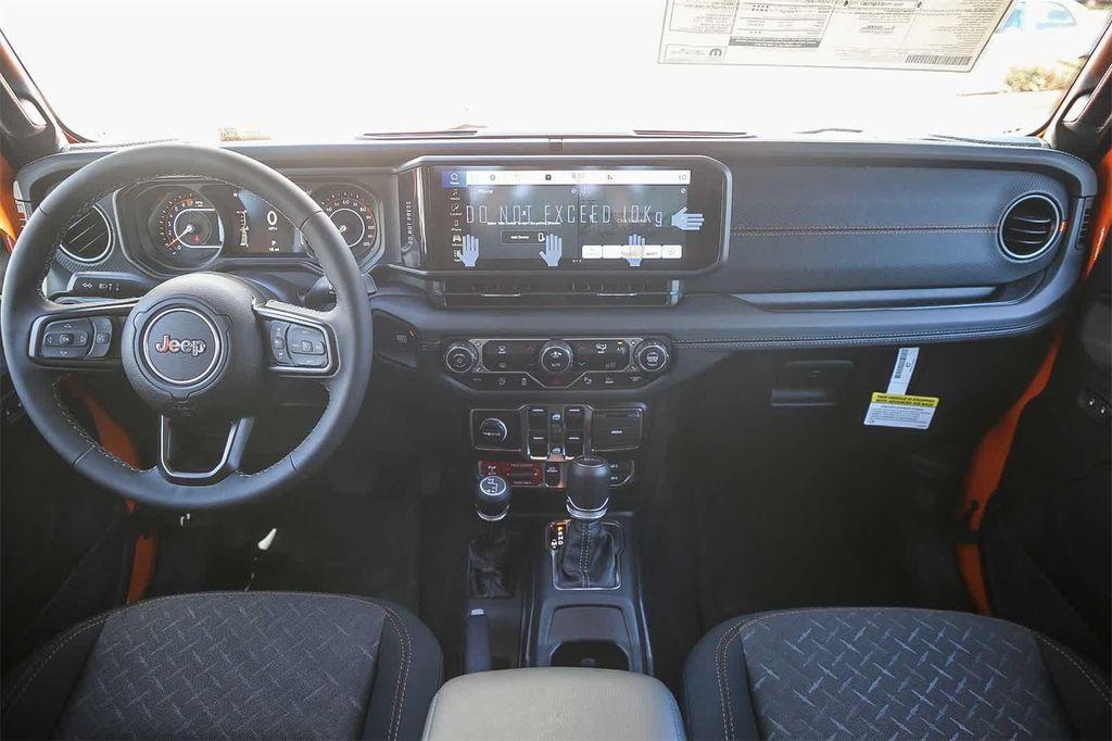new 2025 Jeep Gladiator car, priced at $47,695