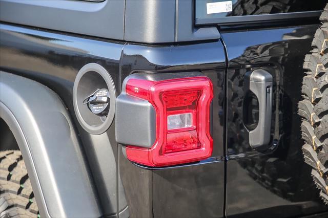 new 2025 Jeep Wrangler car, priced at $45,955