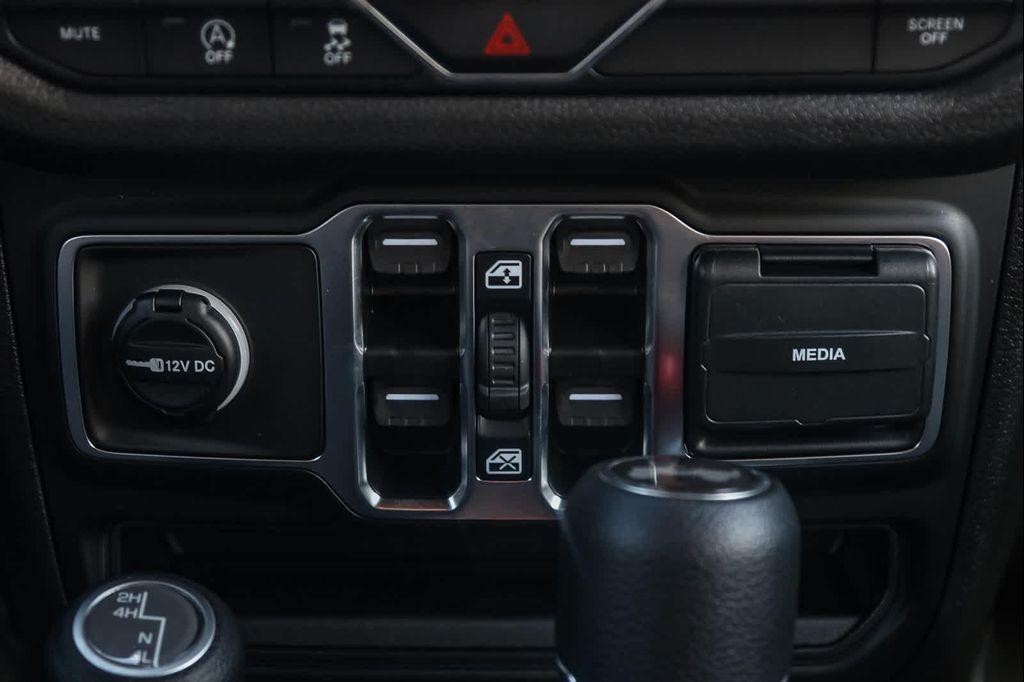 new 2025 Jeep Wrangler car, priced at $46,225
