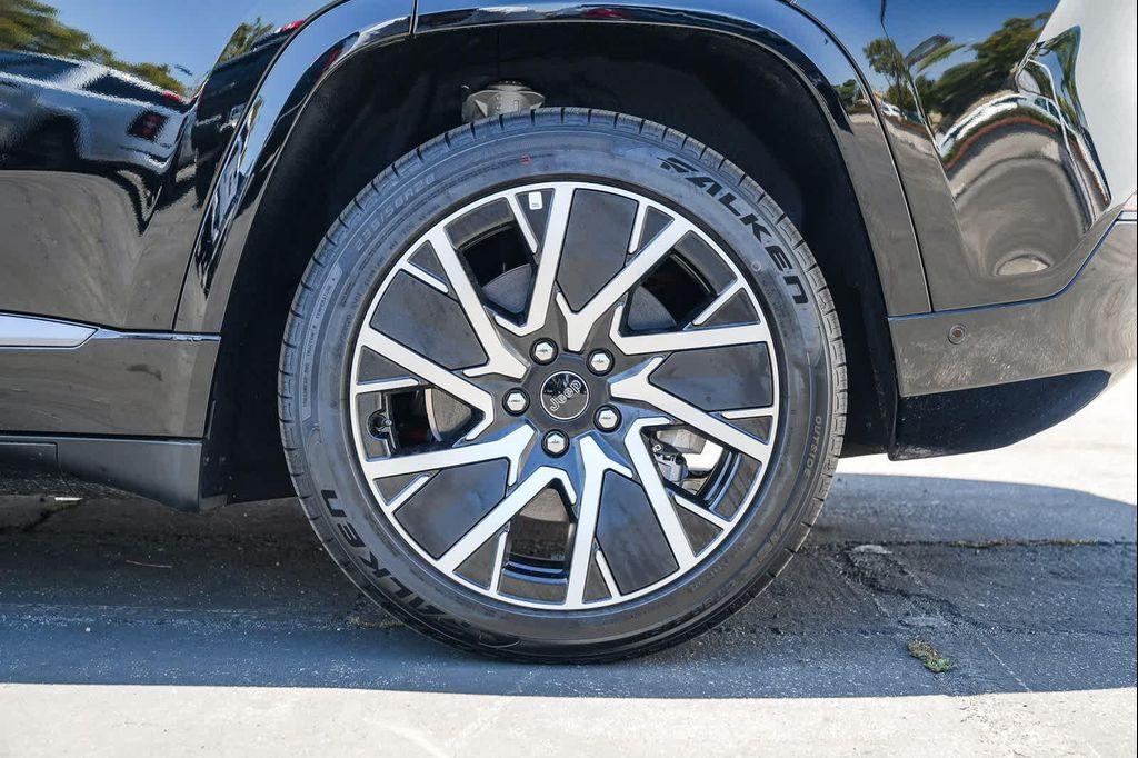 new 2025 Jeep Wagoneer S car, priced at $44,040