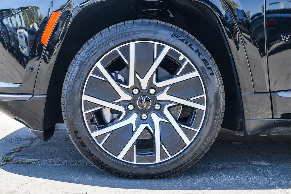 new 2025 Jeep Wagoneer S car, priced at $44,040