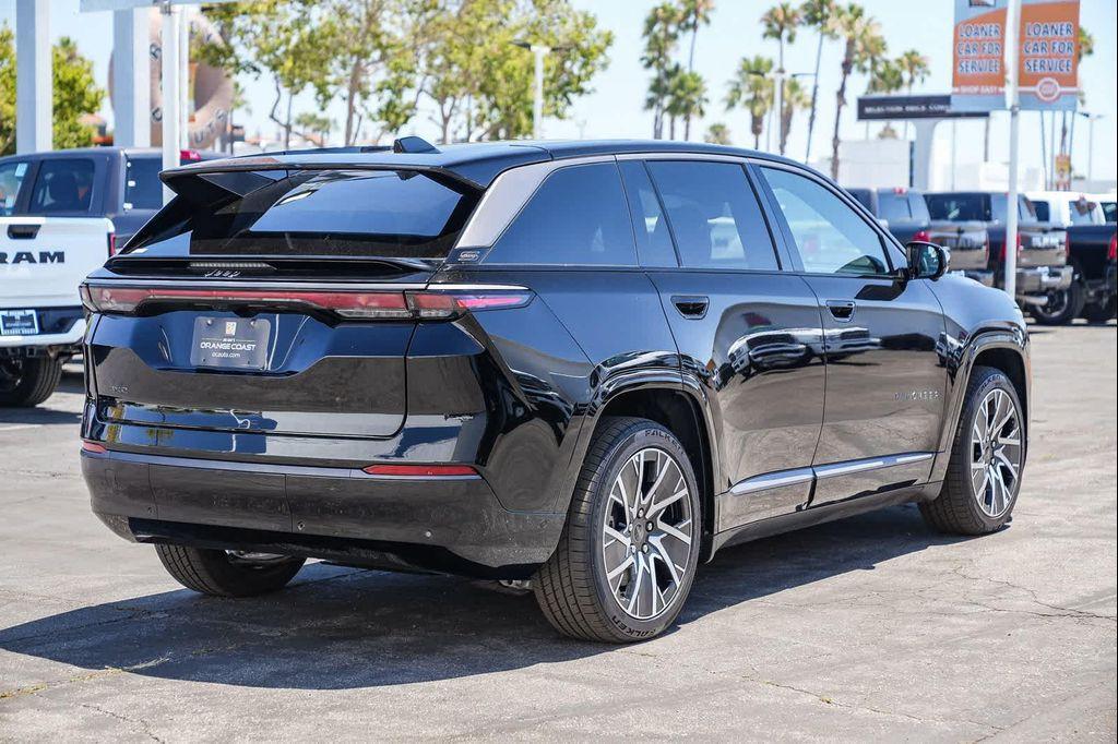 new 2025 Jeep Wagoneer S car, priced at $44,040