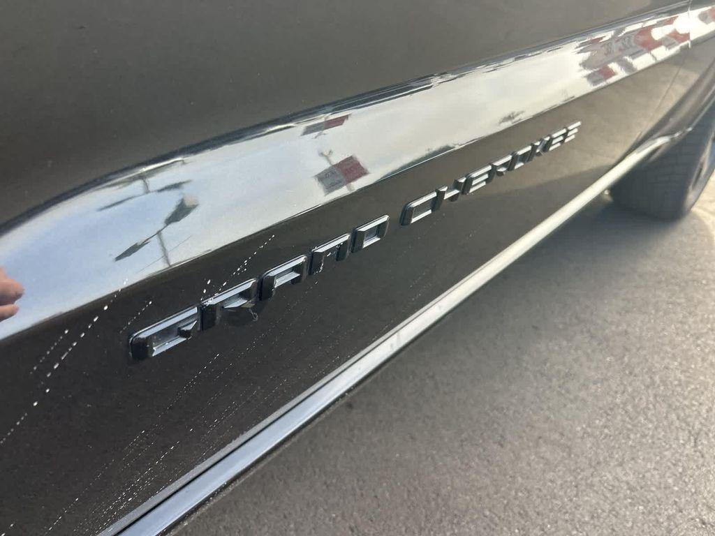 used 2015 Jeep Grand Cherokee car, priced at $13,972