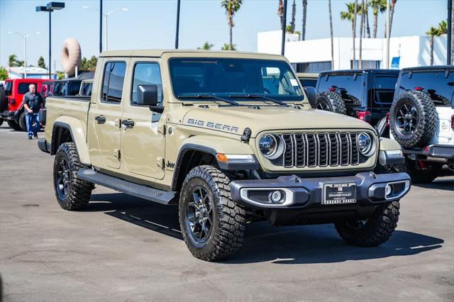 new 2025 Jeep Gladiator car, priced at $46,635