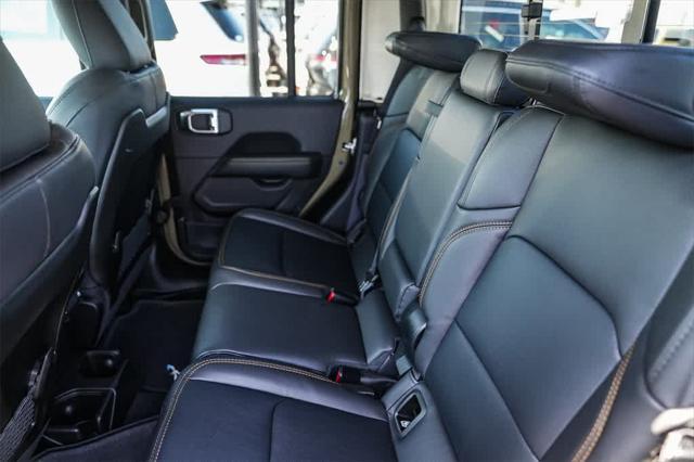 new 2025 Jeep Gladiator car, priced at $46,635