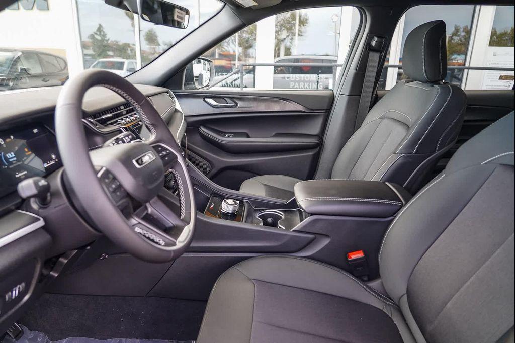 new 2025 Jeep Grand Cherokee L car, priced at $32,105