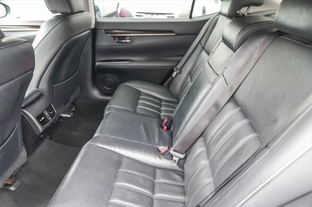 used 2017 Lexus ES 300h car, priced at $22,990