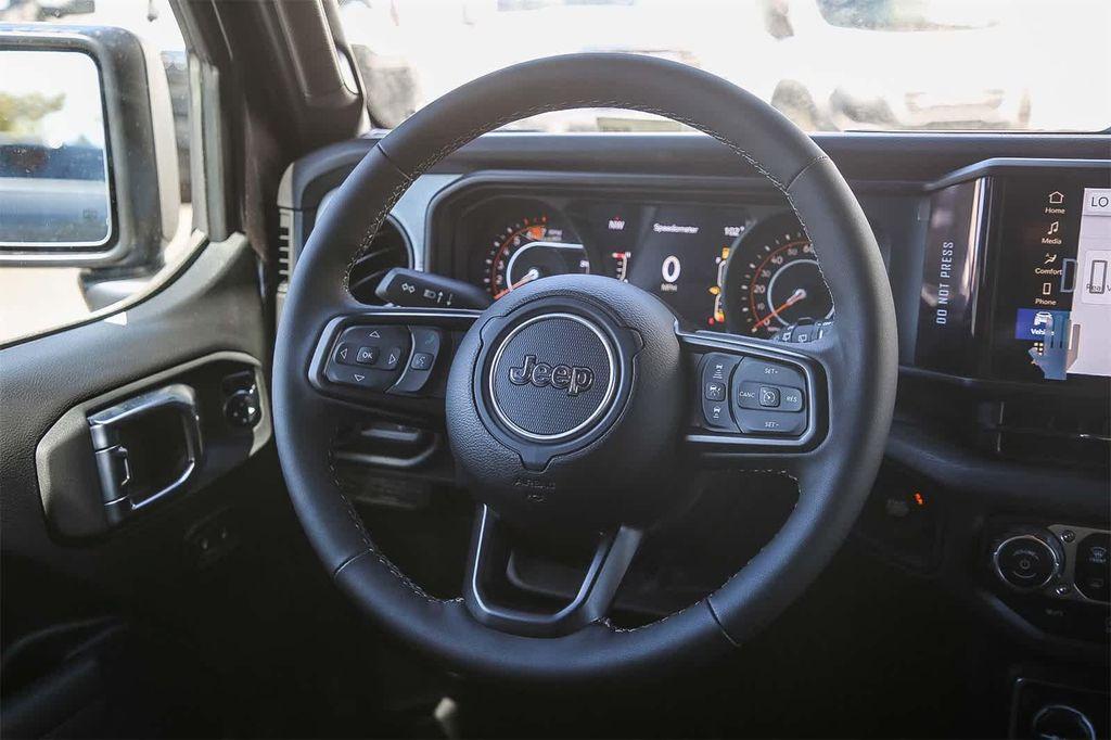 new 2025 Jeep Wrangler car, priced at $40,358