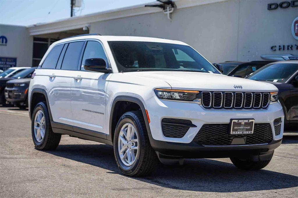 new 2025 Jeep Grand Cherokee car, priced at $34,325