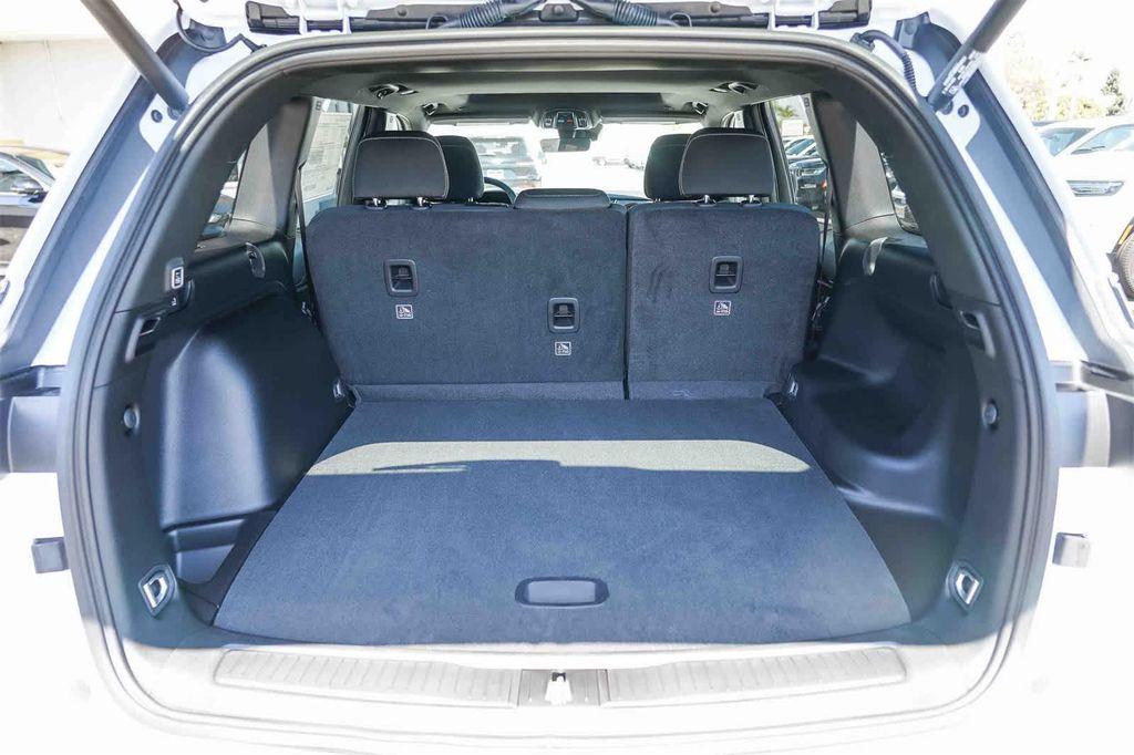 new 2025 Jeep Grand Cherokee car, priced at $34,325