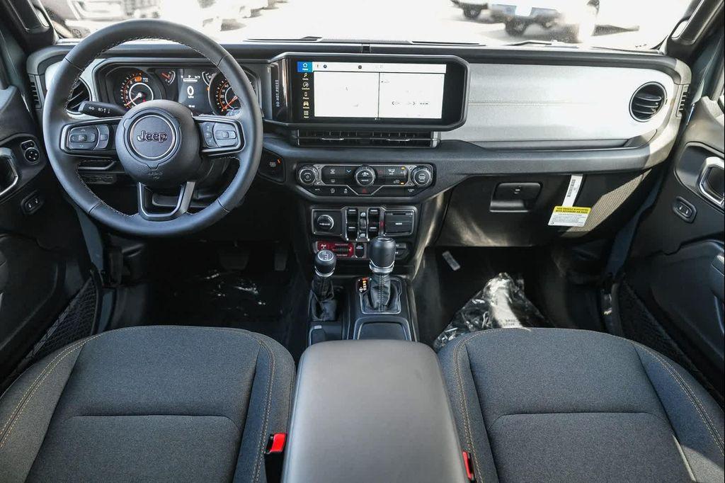 new 2025 Jeep Wrangler car, priced at $45,280