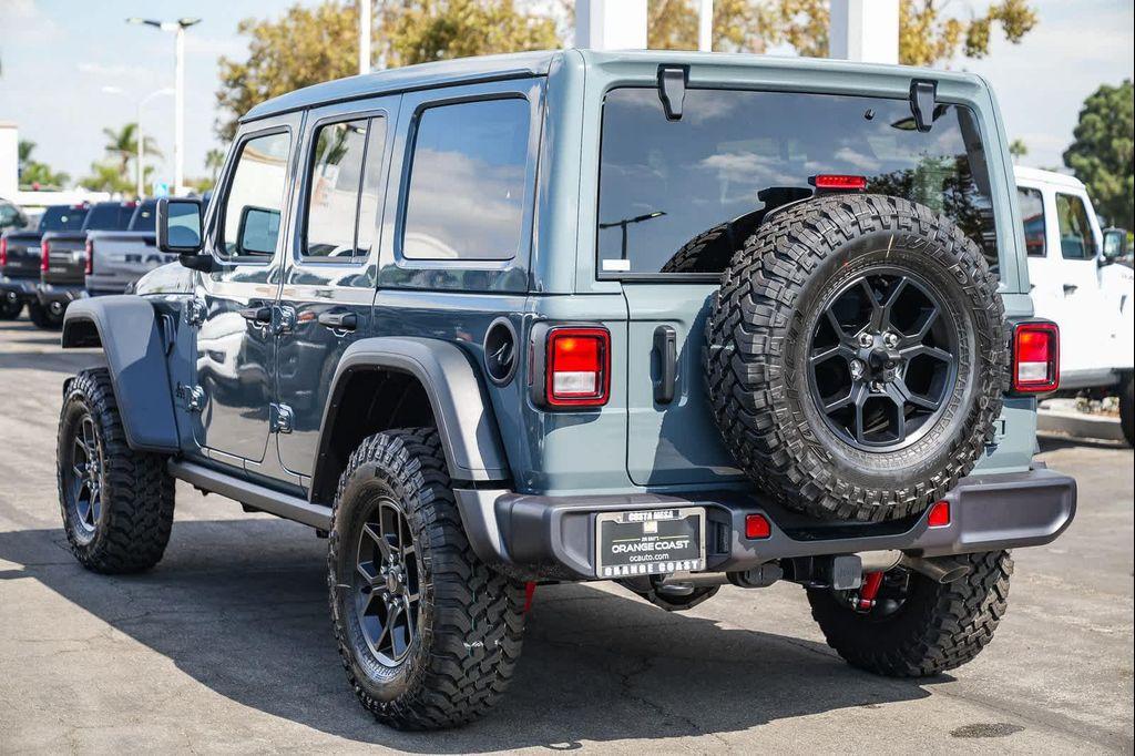 new 2025 Jeep Wrangler car, priced at $45,280