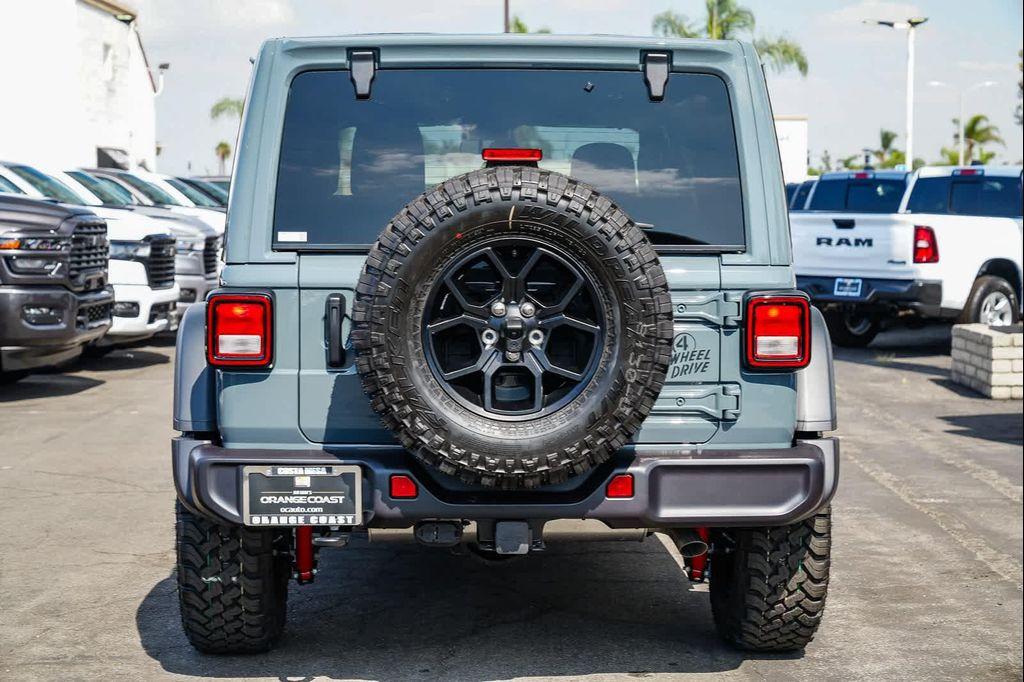 new 2025 Jeep Wrangler car, priced at $45,280