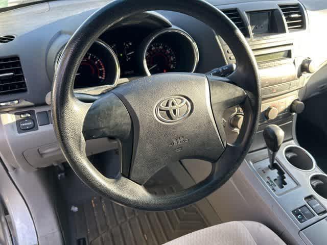 used 2010 Toyota Highlander car, priced at $8,999