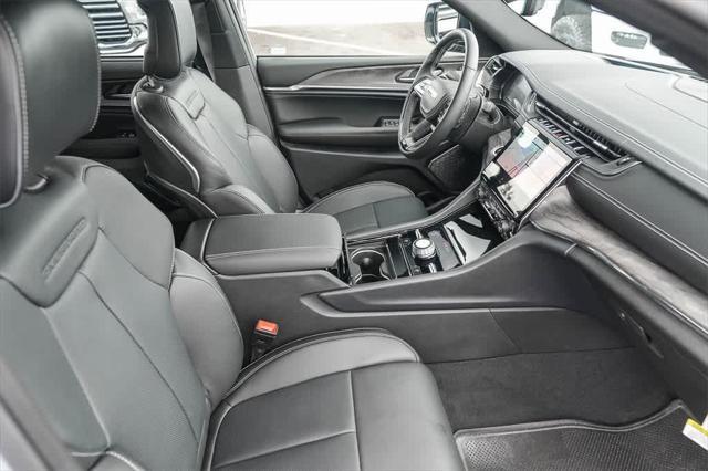 new 2025 Jeep Grand Cherokee car, priced at $65,153