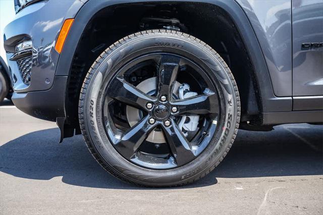 new 2025 Jeep Grand Cherokee car, priced at $50,032