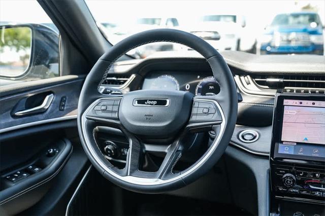 new 2025 Jeep Grand Cherokee car, priced at $50,032