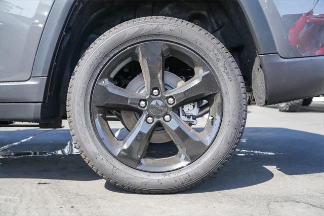new 2025 Jeep Grand Cherokee car, priced at $46,295