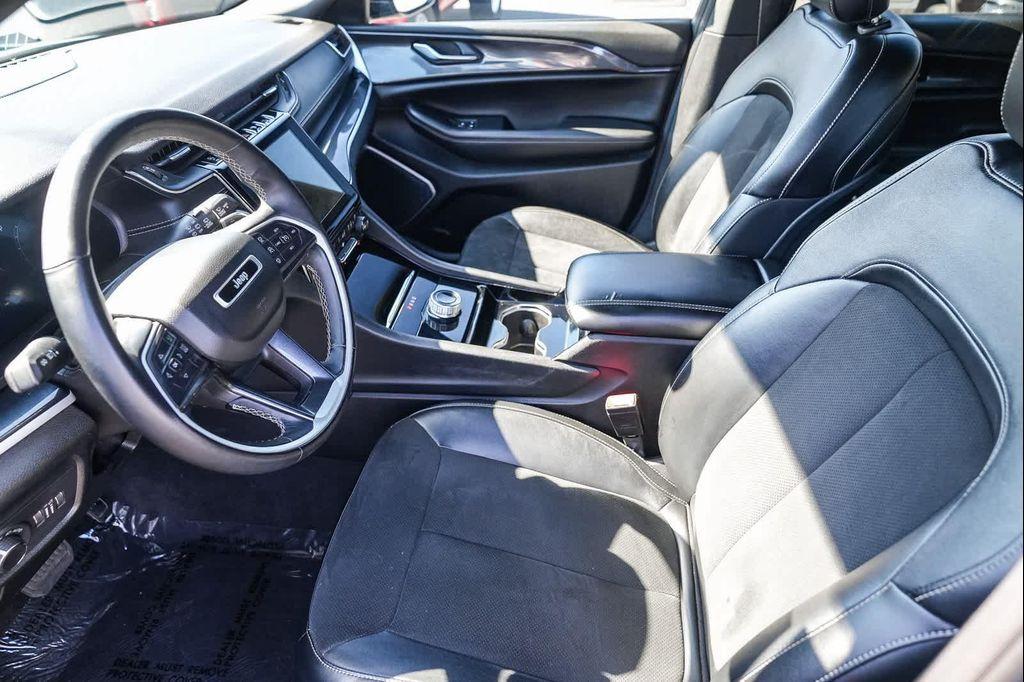 used 2022 Jeep Grand Cherokee car, priced at $28,700