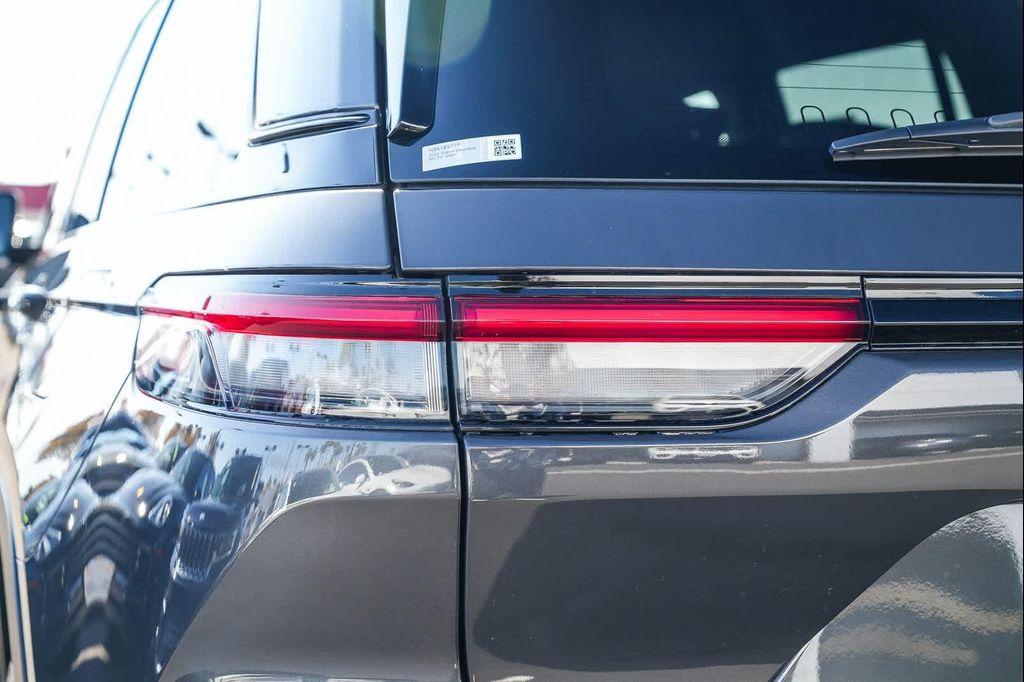 used 2022 Jeep Grand Cherokee car, priced at $28,700