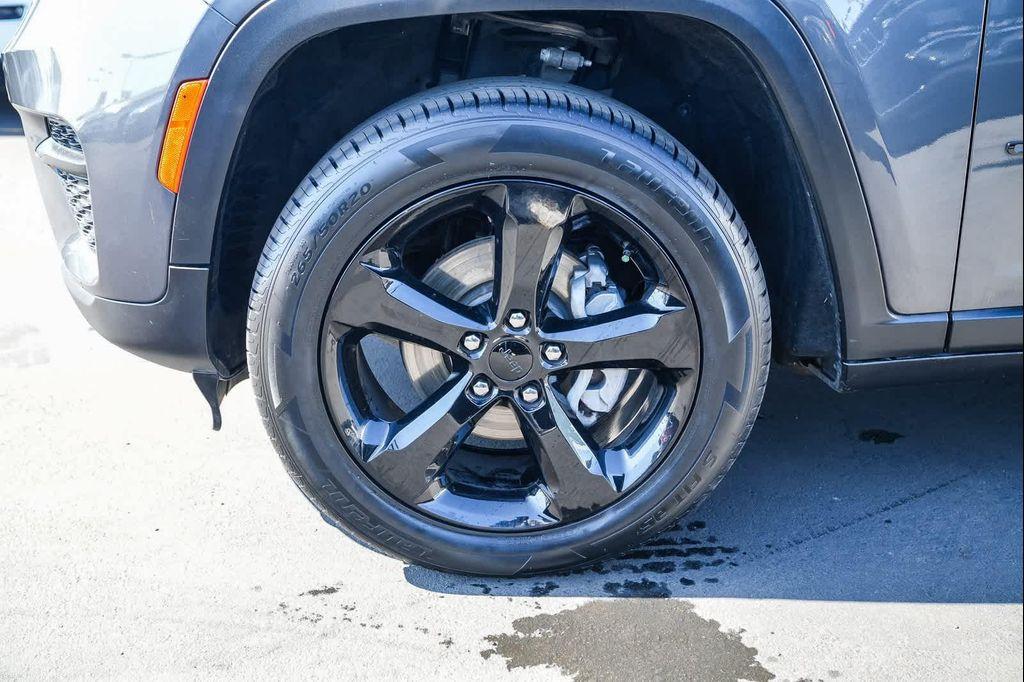 used 2022 Jeep Grand Cherokee car, priced at $28,700