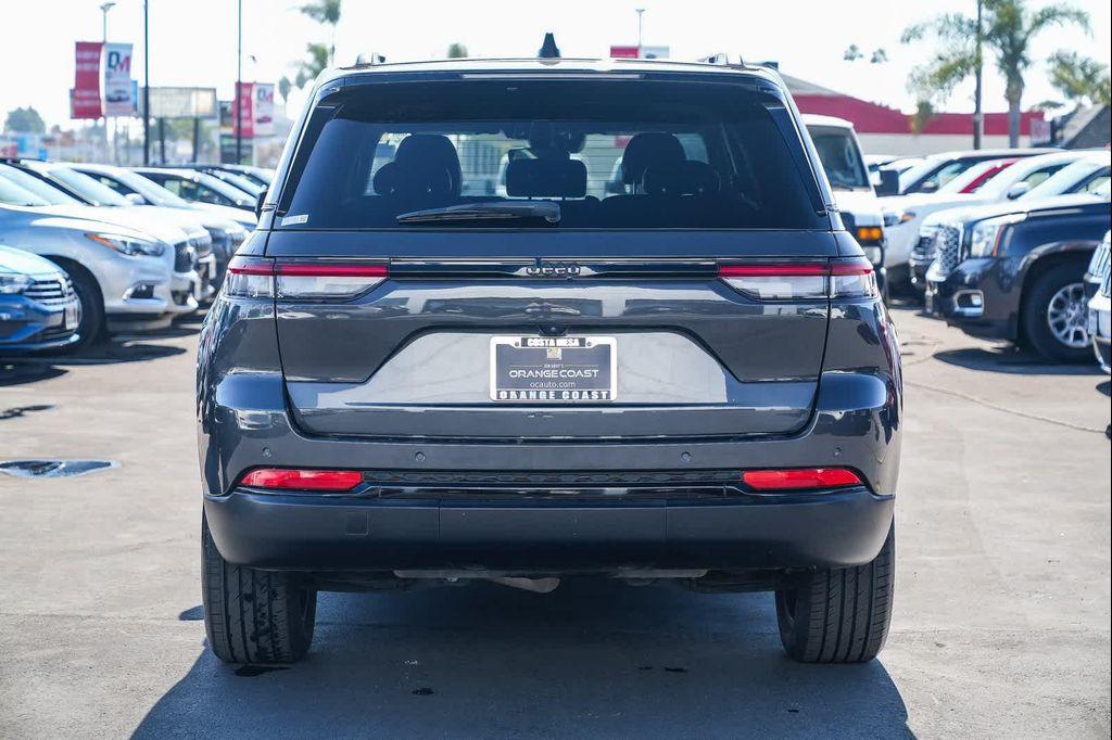 used 2022 Jeep Grand Cherokee car, priced at $28,700
