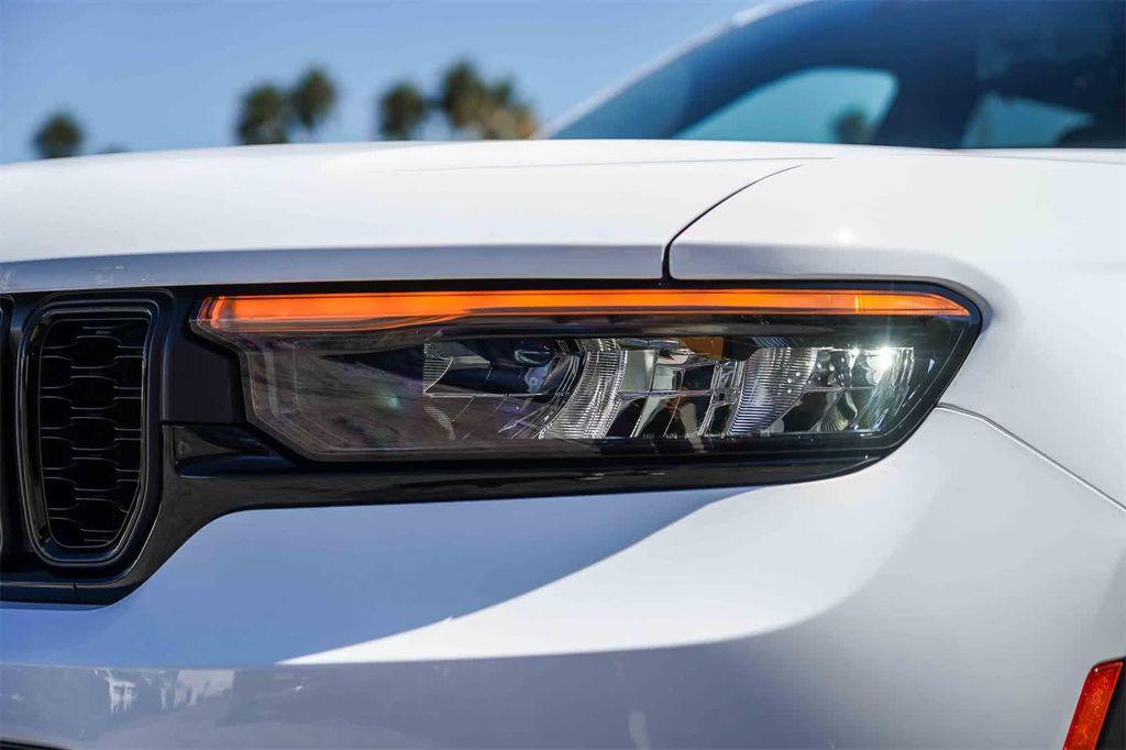 new 2025 Jeep Grand Cherokee L car, priced at $48,490