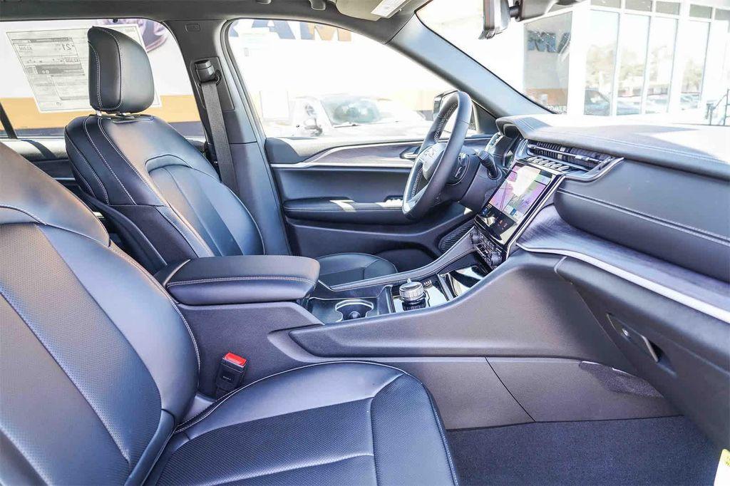 new 2025 Jeep Grand Cherokee L car, priced at $48,490
