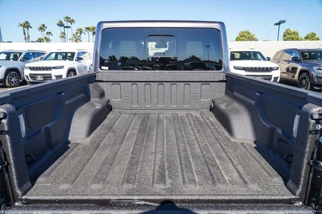 new 2025 Jeep Gladiator car, priced at $55,907
