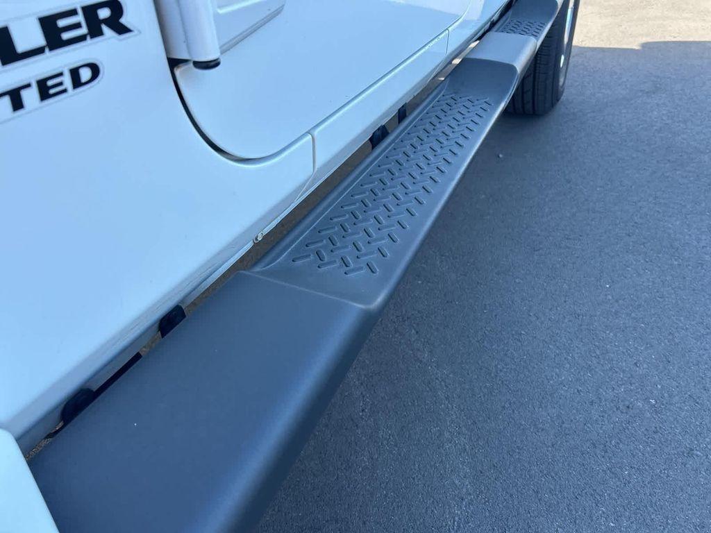 used 2015 Jeep Wrangler Unlimited car, priced at $17,972