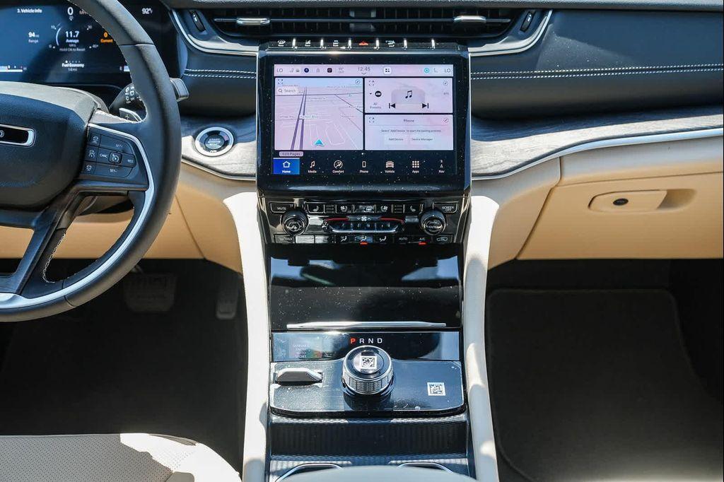 new 2025 Jeep Grand Cherokee L car, priced at $48,260