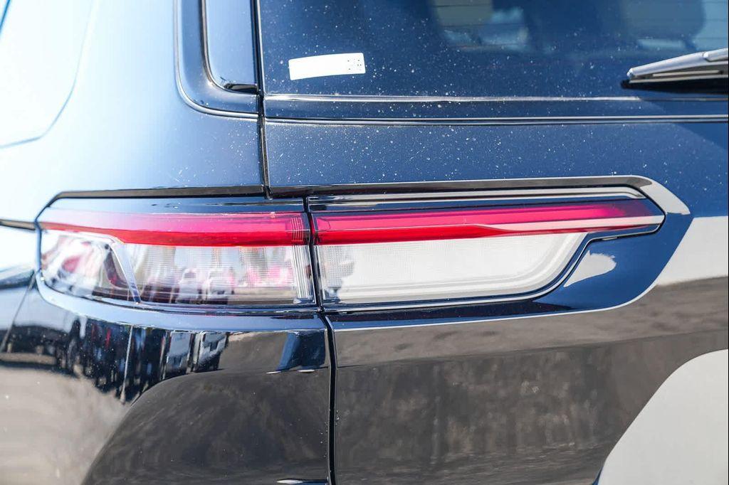 new 2025 Jeep Grand Cherokee L car, priced at $48,260