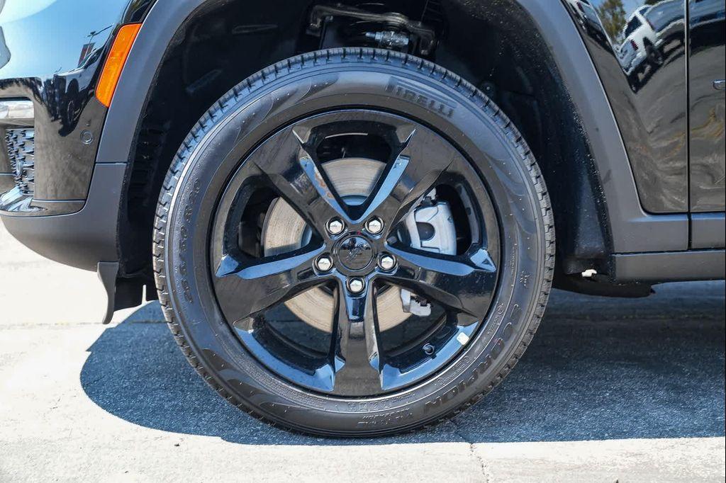 new 2025 Jeep Grand Cherokee L car, priced at $48,260
