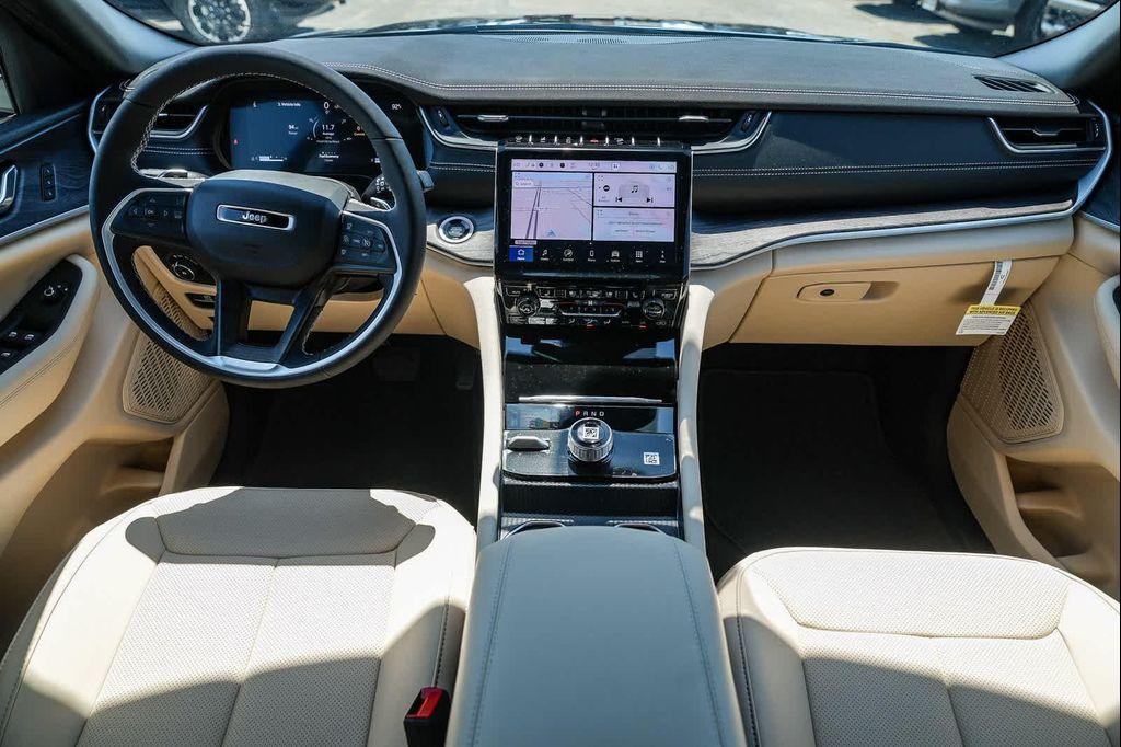 new 2025 Jeep Grand Cherokee L car, priced at $48,260