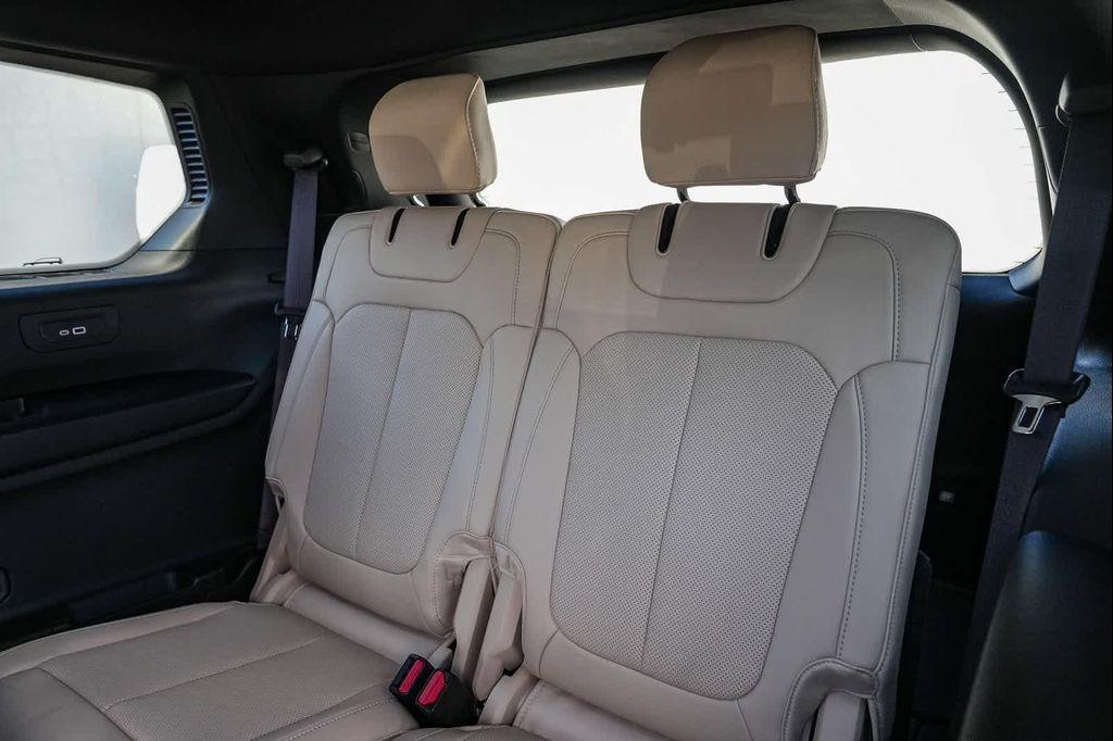 new 2025 Jeep Grand Cherokee L car, priced at $48,260