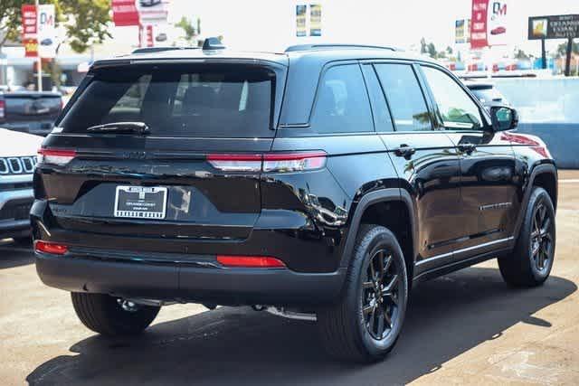 new 2024 Jeep Grand Cherokee car, priced at $41,179