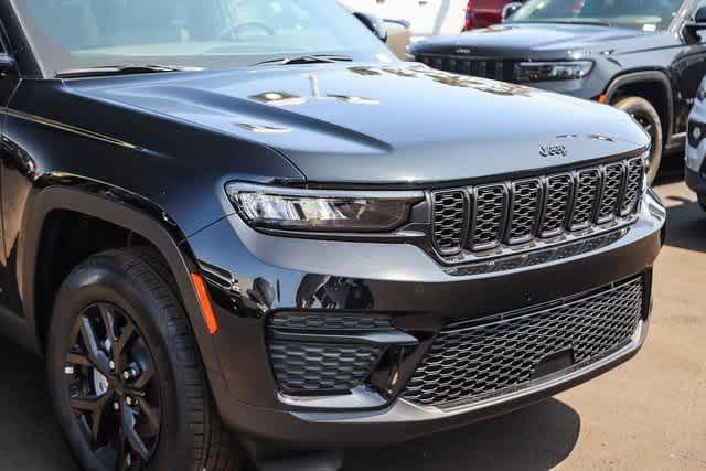 new 2024 Jeep Grand Cherokee car, priced at $41,179