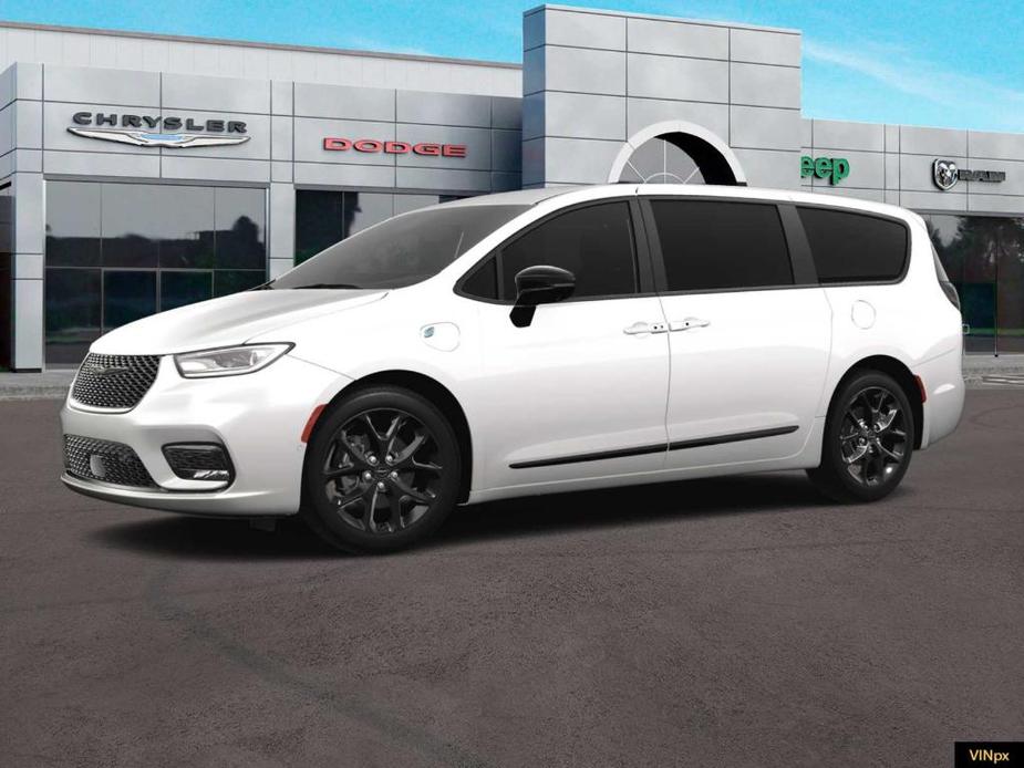 new 2024 Chrysler Pacifica Hybrid car, priced at $47,522