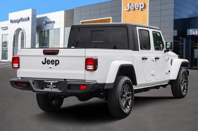 new 2024 Jeep Gladiator car, priced at $35,139