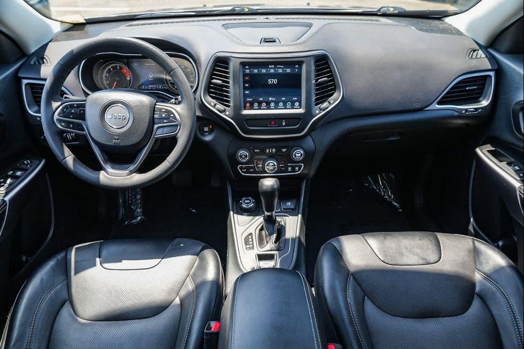 used 2022 Jeep Cherokee car, priced at $21,640