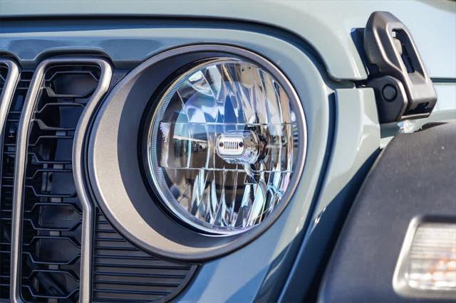 new 2024 Jeep Gladiator car, priced at $32,902