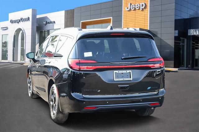 new 2025 Chrysler Pacifica Hybrid car, priced at $62,235